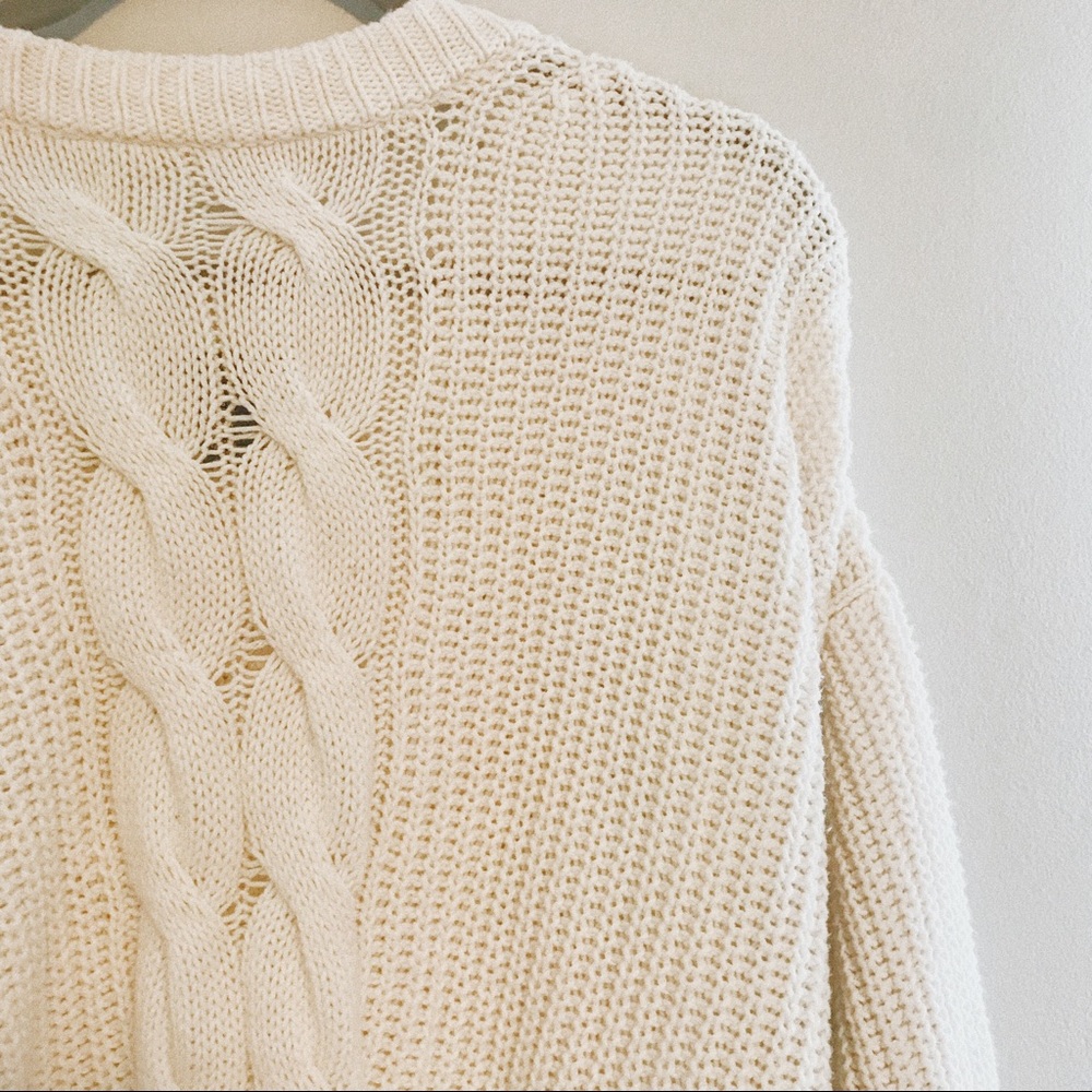 3/4 sleeve cable knit sweater